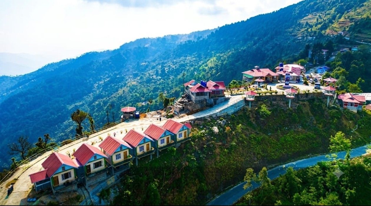 Escape to Yang Makum