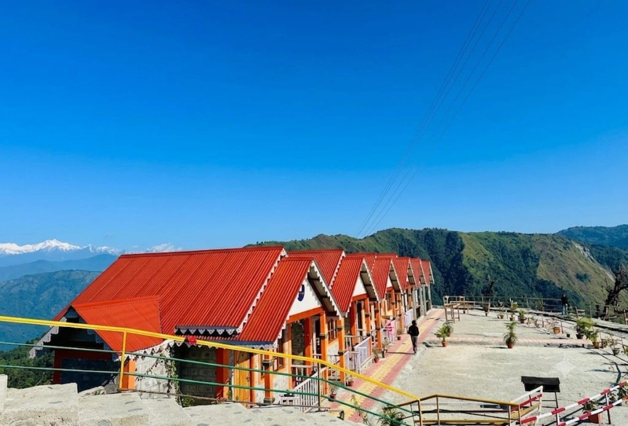 Escape to Yang Makum